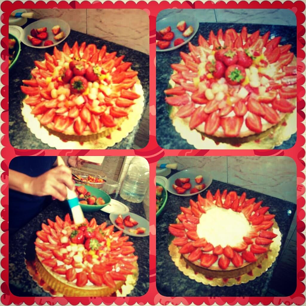 PochefCakes's tweet photo. Aquí estamos!!!!
Con una #Deliciosa #TartaletadeFresasyMelocotón
Complaciendo a los #DulcesPaladares!!! #Sublime! https://t.co/8JVjds2H6u