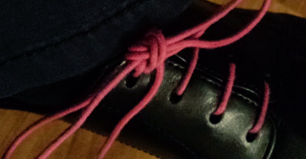 winfried_ebner's tweet photo. .@EFrmdr #MeinMagenta Schnürsenkel 40/75 cm? =》DN an @alexluyken 😉 #telekomwall - danke für #tsnguides Diskussionen https://t.co/WEeuEe1e2N