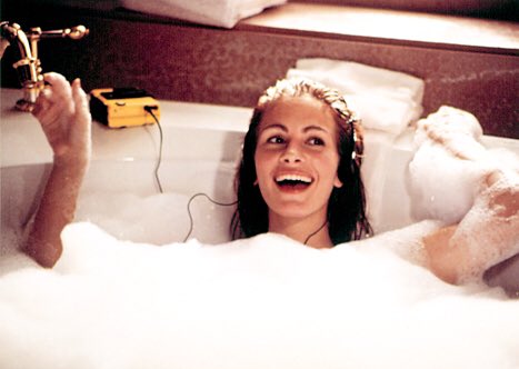 Happy birthday to my idol Julia Roberts, in light of her birthday I\m gonna go watch pretty woman 