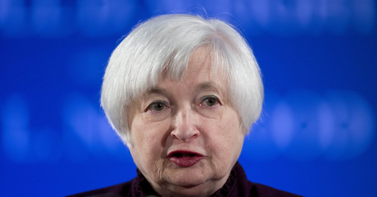 HuffPost's tweet image. Here is how you know the economy is not growing fast enough huff.to/1Gxo1XO