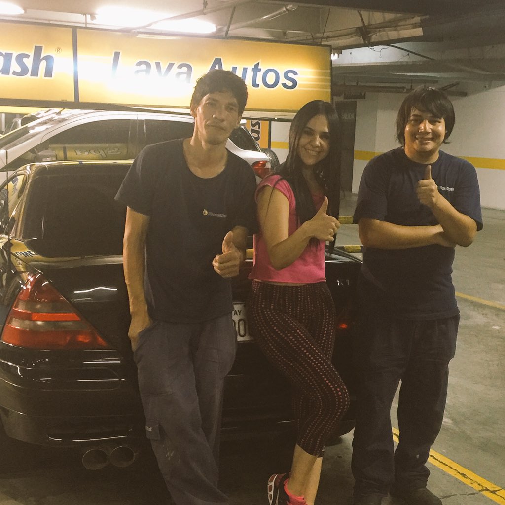noritarodrigok's tweet photo. Que ídolos los muchachos de #prontoWash "auto limpio"🚗🚗🚗🚗 https://t.co/ZpgT6AiAWf