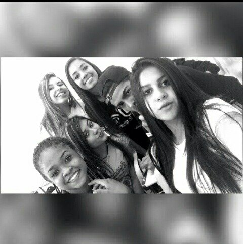 luizalopeesc's tweet photo. Os melhores 💜💜💜 #migoslokos #vaideixasaudade��� https://t.co/lAXkbZIn48