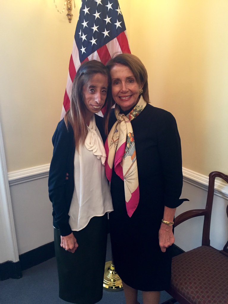 Today I had the honor of meeting with Leader @NancyPelosi. Beyond grateful to have her support <a href="/ImWithLizzie/">A Brave Heart Film</a> &amp; #SSIA