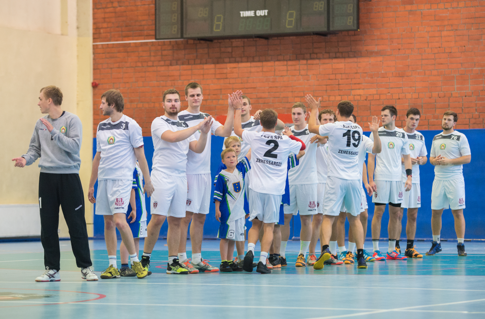 LVhandball's tweet photo. ASK/LSPA apspēlē pastarīti un izcīna septīto uzvaru pēc kārtas @SynotTipLV Virslīgā: https://t.co/imIQjocZ9E https://t.co/ImqoZBEvvj