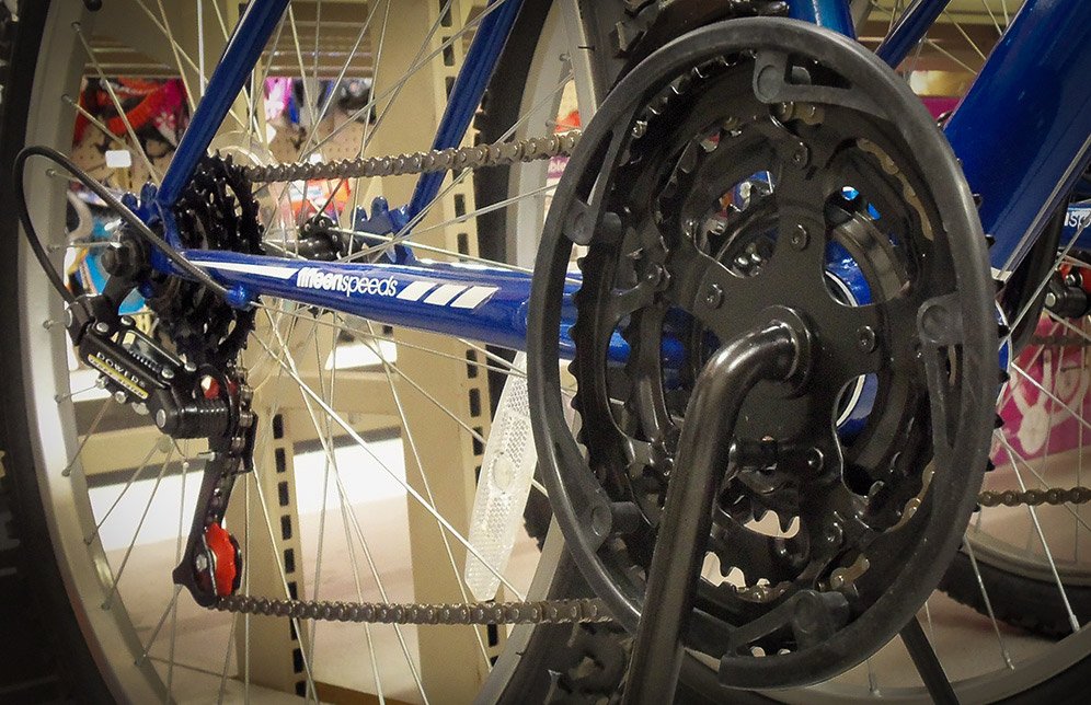 BicyclingMag's tweet photo. Buying a bike from a department store may be more expensive than you think: https://t.co/vicVQGKwKV https://t.co/Bw0w64xYb5