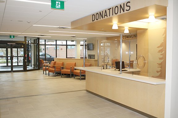 OSMH_News's tweet photo. How good does our new #lobby look?! Get the full #LobbyProject scoop: https://t.co/7cyqBvTnTA #bigreveal #complete https://t.co/Lefn8Wj7aU