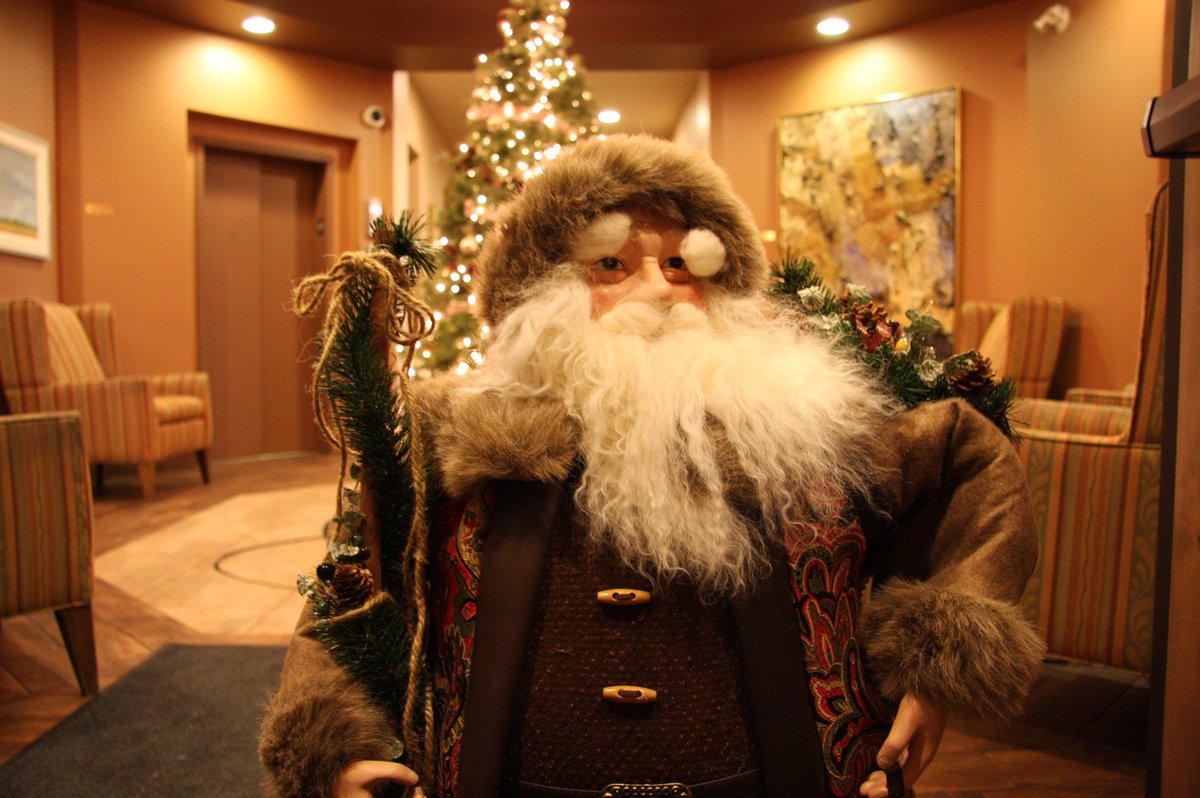 The Holiday Season is upon us! We have a couple of dates left, so give us a call to book your party: 403.984.1396