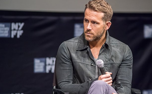 EW's tweet photo. Ryan Reynolds remembers late father with touching photo tribute: https://t.co/8sYb6GeIYI https://t.co/MCoFfQhfYU