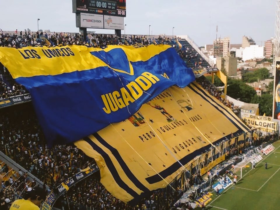 AgusMdq12's tweet photo. Cuando me muera no quiero nada de flores, yo quiero un trapo que tenga estos colores...💙💛💙 https://t.co/sYe8dqawTt