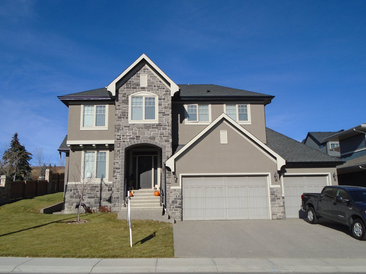 erichbinner's tweet photo. Huge price reduction in Springbank Hill! https://t.co/z7metRtUPm #luxury #yyc #realestate #investments #investing https://t.co/10qkPWbbfG
