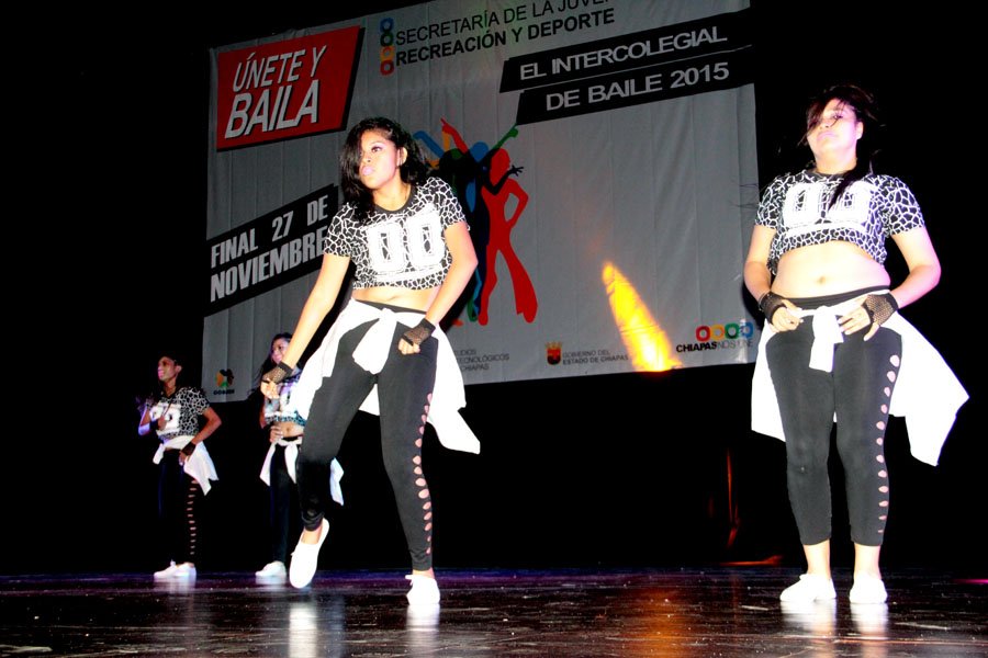 IndeporteChis's tweet photo. El equipo Goldensix del Cobach 35 se instaló en la final del Intercolegial  “Únete y Baila” #Tuxtla @JoseLuisOrantes https://t.co/qjMIO7S31v
