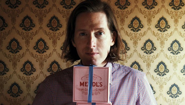 ecartelera's tweet photo. Wes Anderson se plantea hacer películas de TERROR o NAVIDAD ¿Dejará a un lado su estilo? https://t.co/wv3KsNUgSp https://t.co/Va5087xTpo