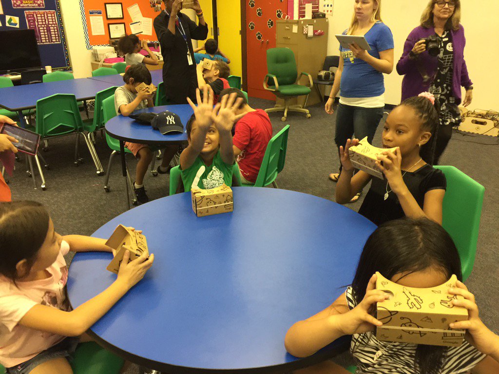 JuarezAcademy's tweet photo. Our final destination? The South Pole!
#GoogleExpeditions https://t.co/FzBWJgEEOC