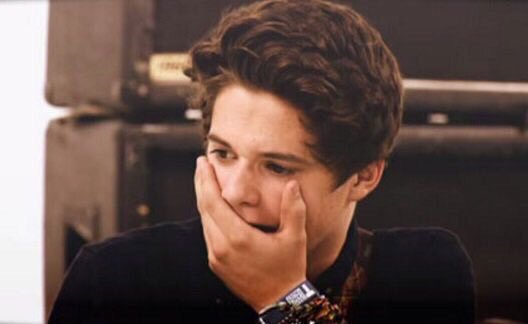 vampreactions's tweet photo. when you accidentally send the screenshots to the person you screenshotted https://t.co/m3ZROLu8Fm
