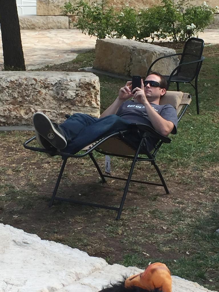 cott's tweet photo. Taking a break Like a Boss! #ctlapopup https://t.co/yH0BaPMOKy