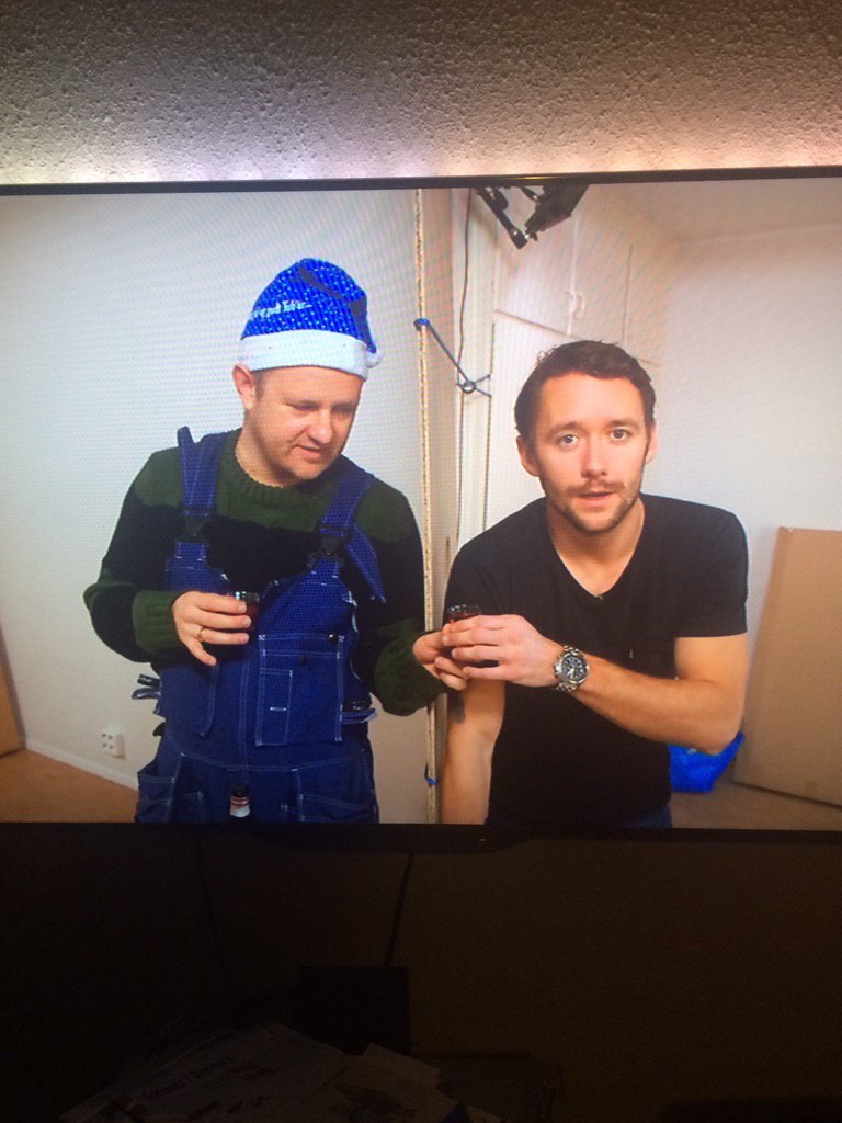 Høydepunkte på onsdag...
<a href="/SelvesteDansken/">Dansken</a> og <a href="/Fingern/">Thomas Gullestad</a> , hvem er best dansk full mann?😂👌🏻