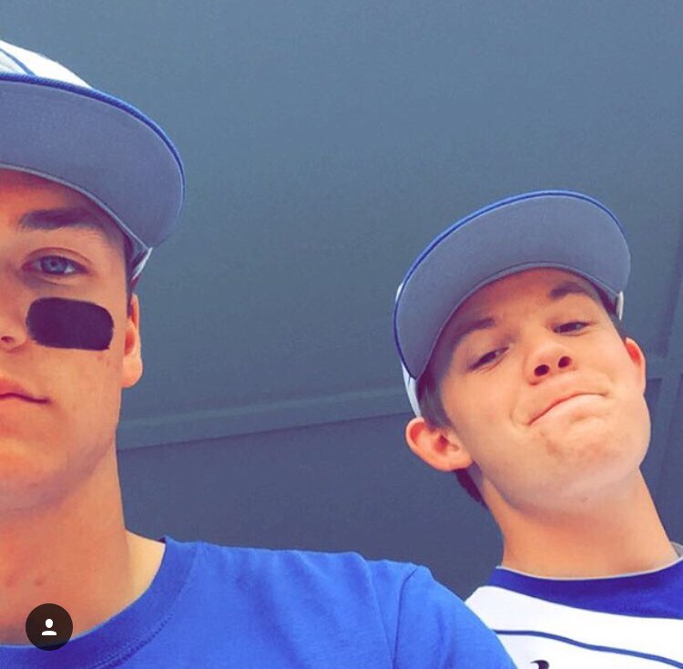matthew_gorski7's tweet photo. Happy birthday day one @AndrewBohm1 hope it's a good one home #grindlikebohm #π
#christmas'09 #youlovethat https://t.co/nJ5juoI3na