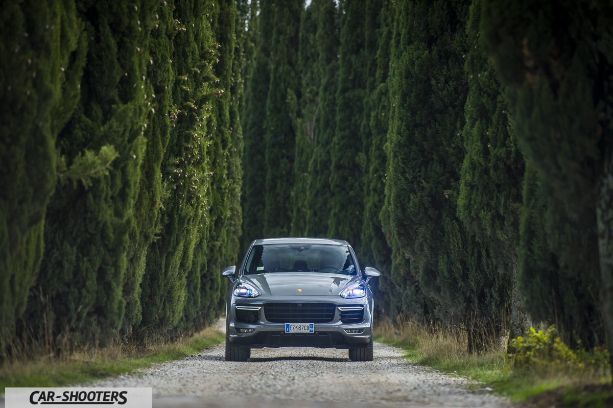 Car_Shooters's tweet photo. @AboutPorsche Take a look at our #photoshoot and articles! #Porsche #CayenneGTS #CSTestDrive https://t.co/EFzJTlXhRA https://t.co/sYUsTODqd4
