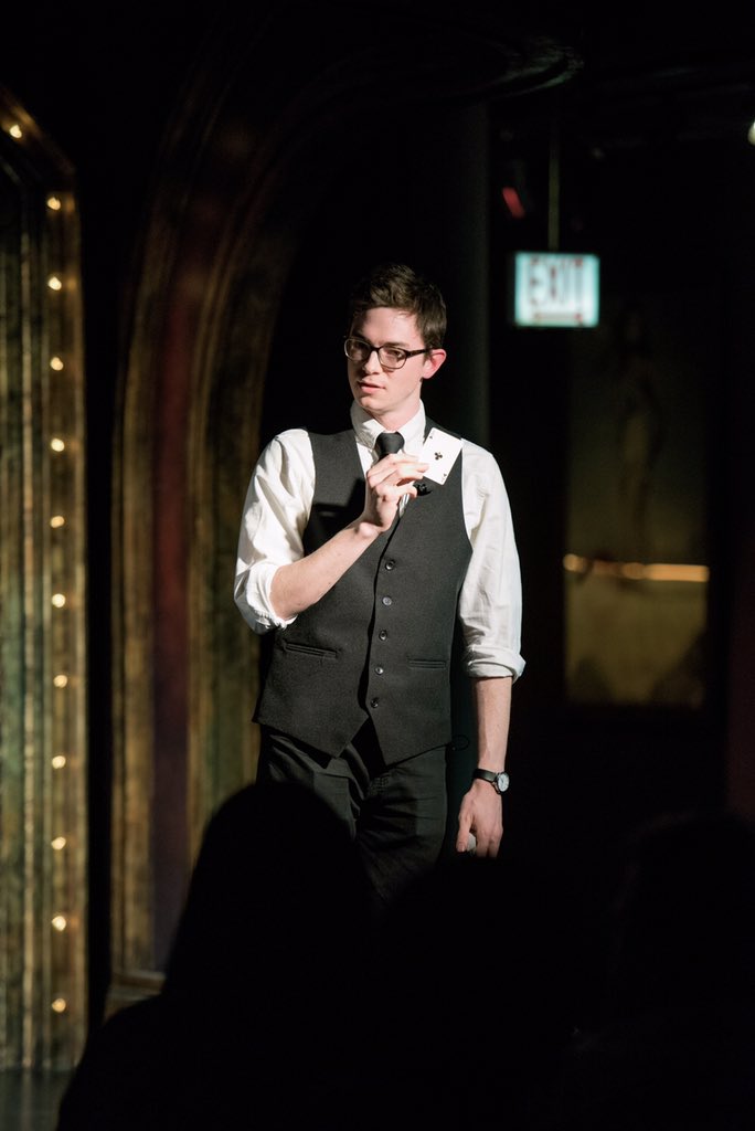 @LeeBenzaquin is performing at <a href="/CornProductions/">Cornservatory</a> with <a href="/handsomeimprov/">Handsome</a> on November 6th. Sponsored by <a href="/sweetwaterIL/">SweetWater Chicago</a>