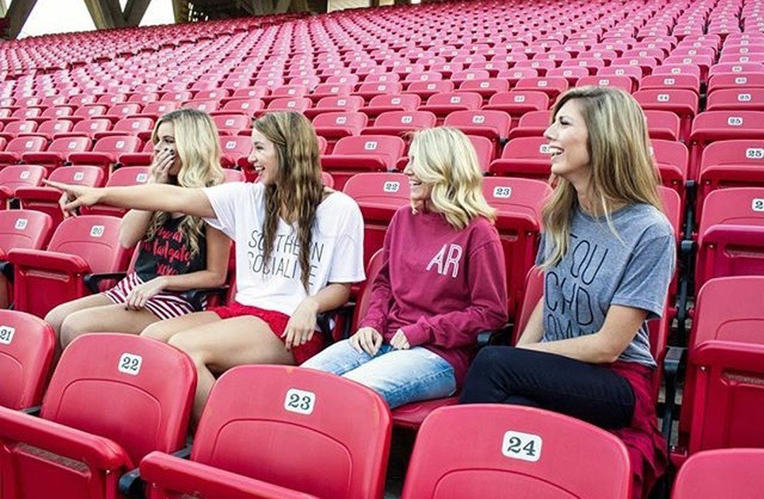 CSouthernCo's tweet photo. @shoptherefinery game day ready in #charliesouthern 💯💯💯 #tailgatecollection https://t.co/W385UKWkfo