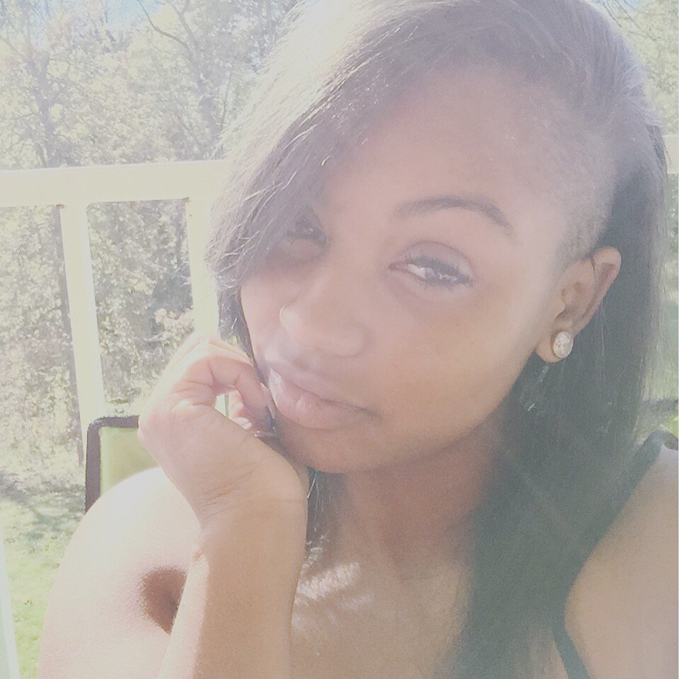 IamNinnie's tweet photo. @Hot963 @KeishaNicole #PrettyGirlWednesday https://t.co/TEl8QtoosO