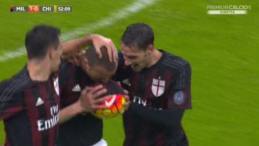 sportmediaset's tweet photo. #MilanChievo 1-0, l'esultanza di Antonelli https://t.co/yZrlFgii9S