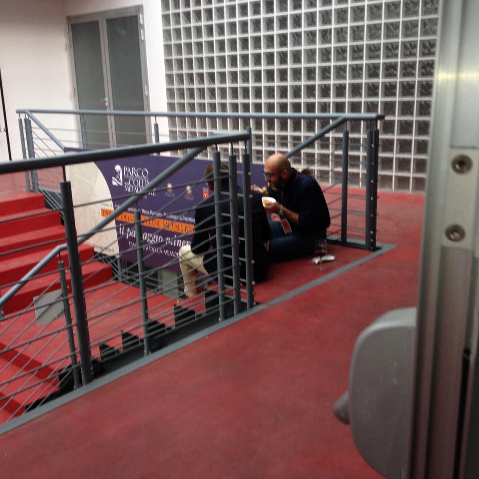 HeartonEarth's tweet photo. #Geoparco #CollineMetallifere @EGNetwork @alexcasini64 : @HeartonEarth al #JMO15 @Maremmans Un po' di relax... https://t.co/d3M5p3CXnb