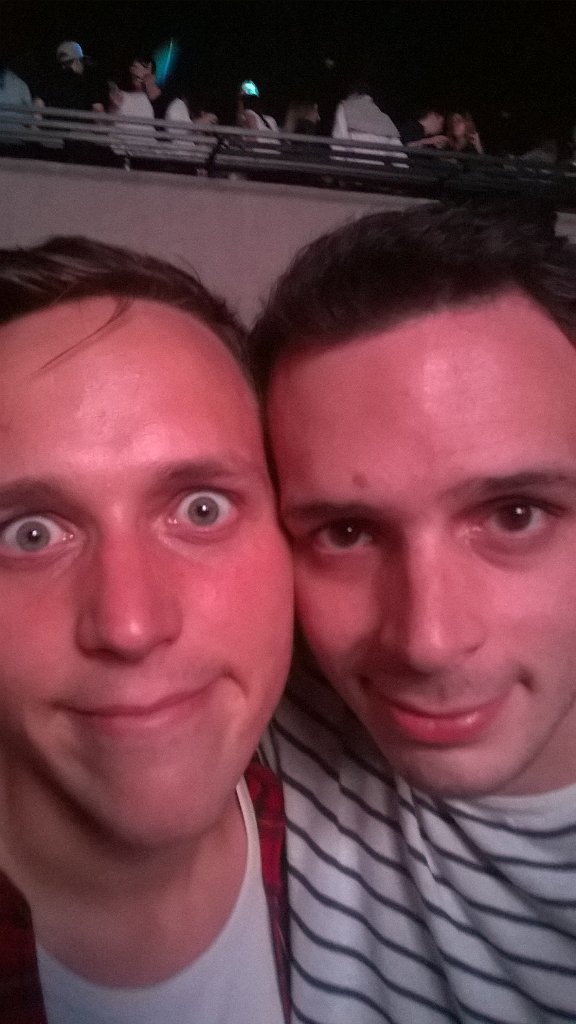 chavant4's tweet photo. Sacrée soirée ! On est trop content ! #CreativeLiveSession ! https://t.co/V9s1YGMArp