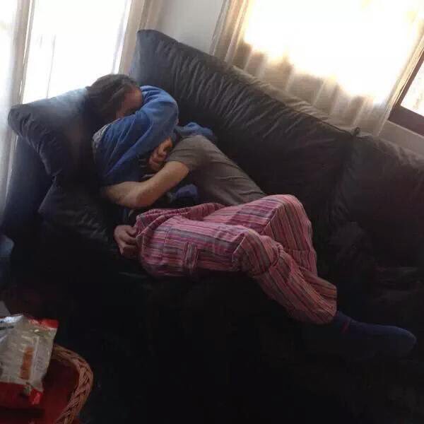 chicaonemillion's tweet photo. Las siestas así gustan más 💘♥️😍🙈💖 https://t.co/BGZ4kBuHih
