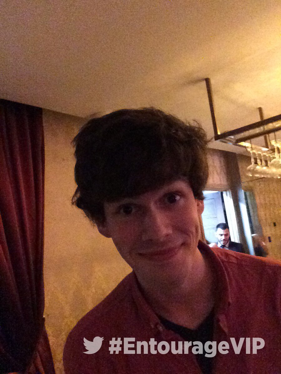 WarnerBrosUK's tweet photo. .@TomRPI is not ready to leave the #EntourageVIP screening https://t.co/heKmqTyxtH