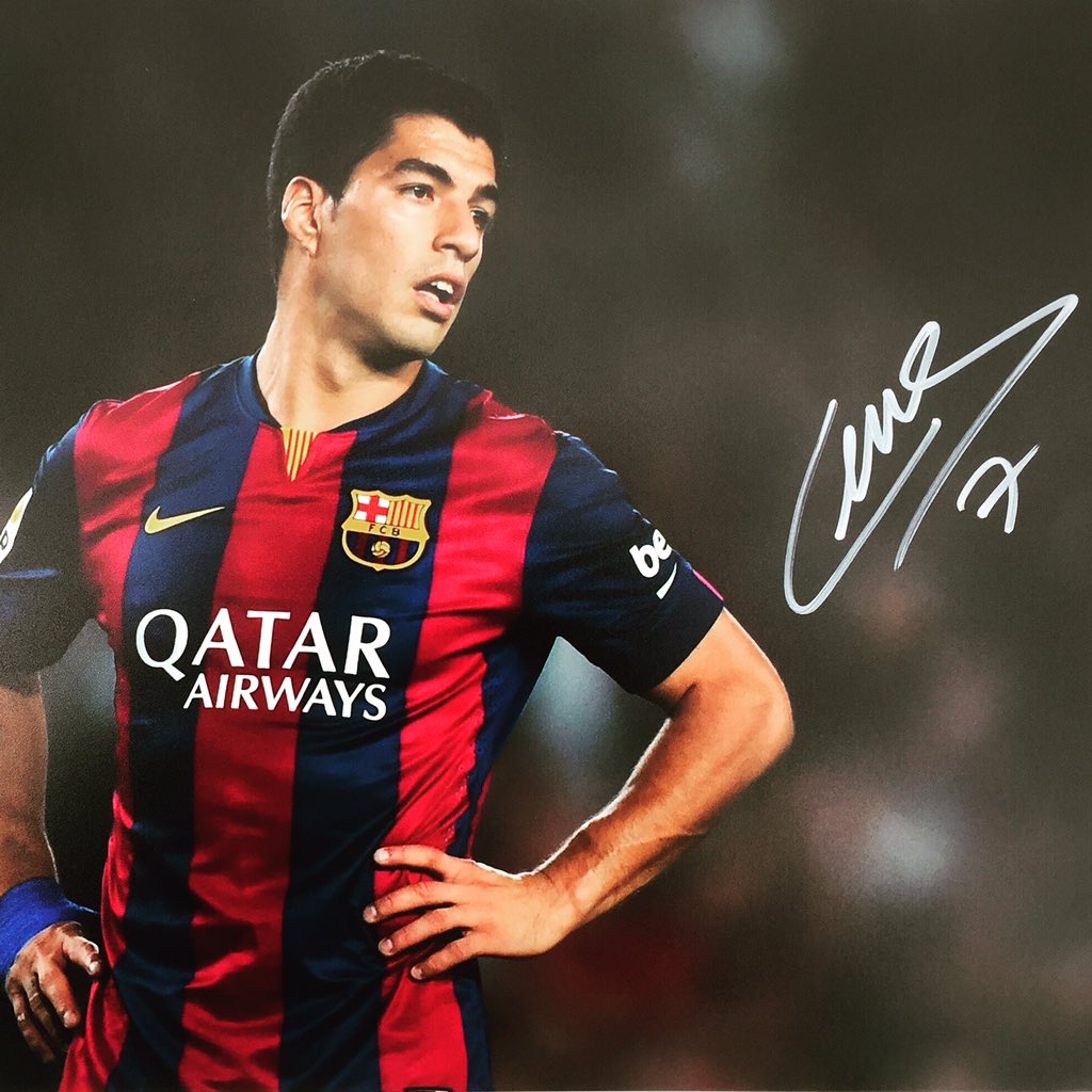 IconSignatures's tweet image. Could Luis Suarez be under your Christmas tree this year? #fcbarcelona #luissuarez #suarez #fcbarca #barca #messi