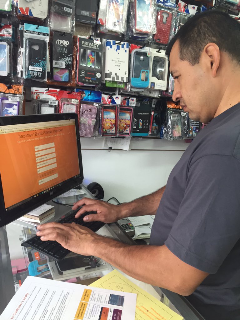 MYP81's tweet photo. Getting everyone on board with #BoostPremier 🤓 @SPG_JLee @Jenhustle976 https://t.co/gEIXbCLDnk