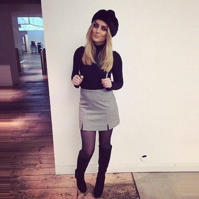 thebestofjerrie's tweet photo. this outfit https://t.co/cgEiU2krwk