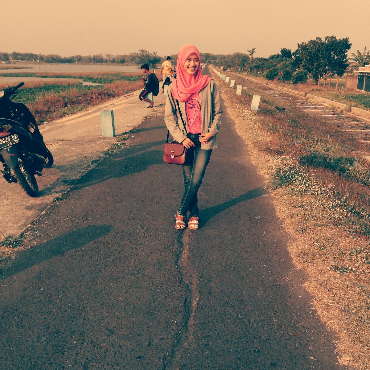 Zulni Rochmawati (@zulnir3) on Twitter photo 