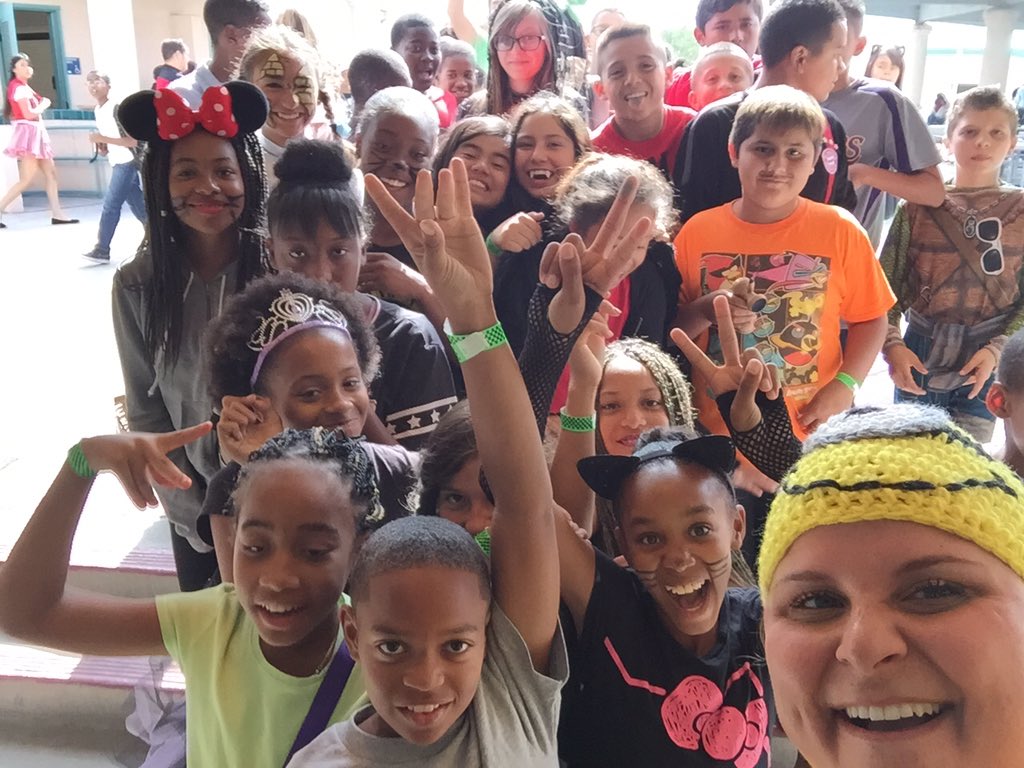 Home Vista Verde Middle School