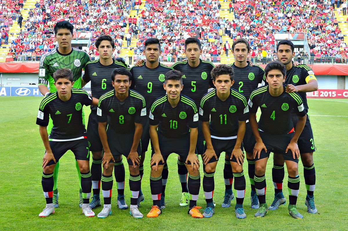 Golea México a Chile y avanza a Cuartos de Final - CScA-BJWwAAj5xT