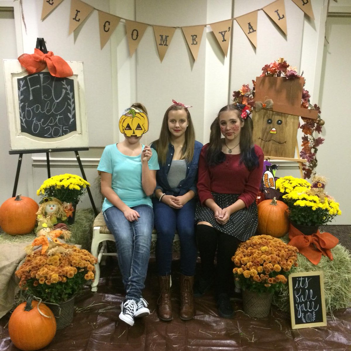 trmeparr's tweet photo. #fbcfallfest2015 https://t.co/AplzI7880p