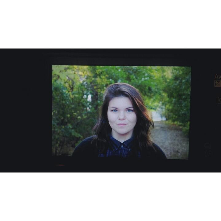 megpage_'s tweet photo. I'm a senior... #Whhat #SeniorPicNotSunday https://t.co/0Lk2u6pd2X