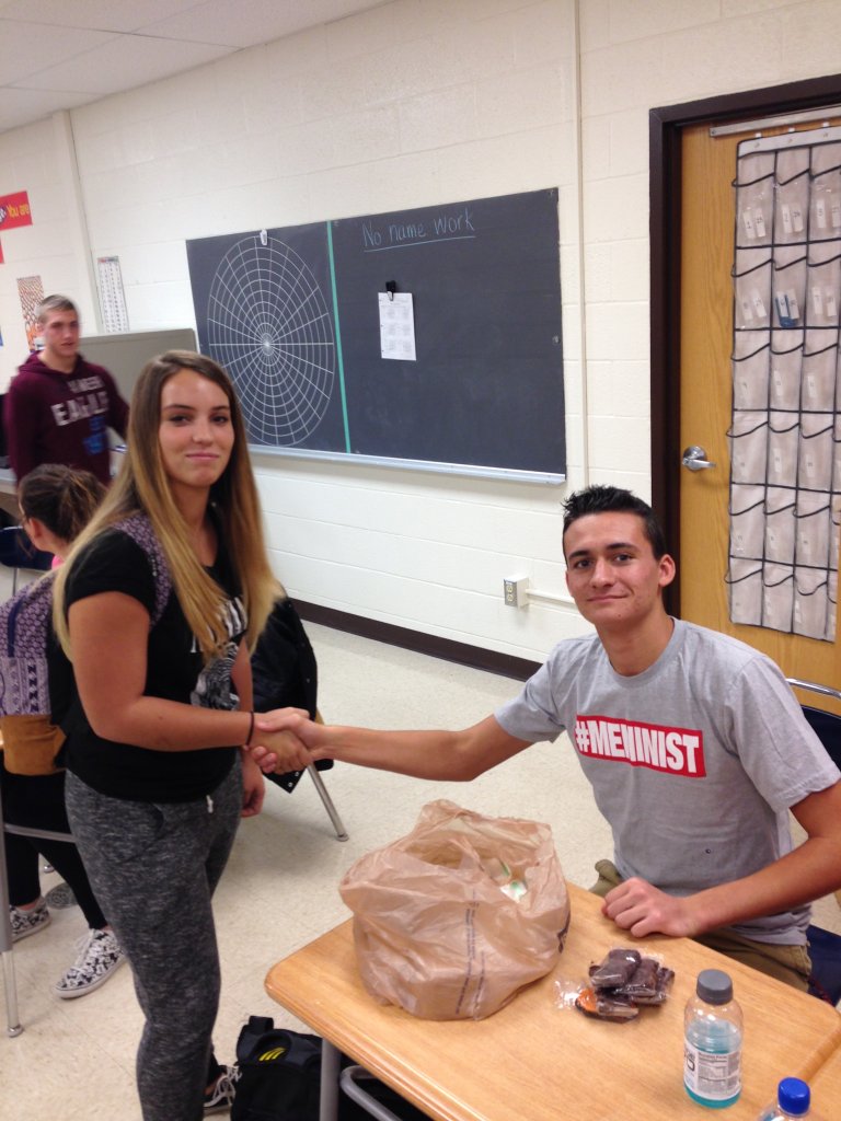 TVModelStudents's tweet photo. Tri-Valley Model Meninist and Feminist leaders discussing future problems occuring nowhere #1Blessing https://t.co/yKm32bSnIG
