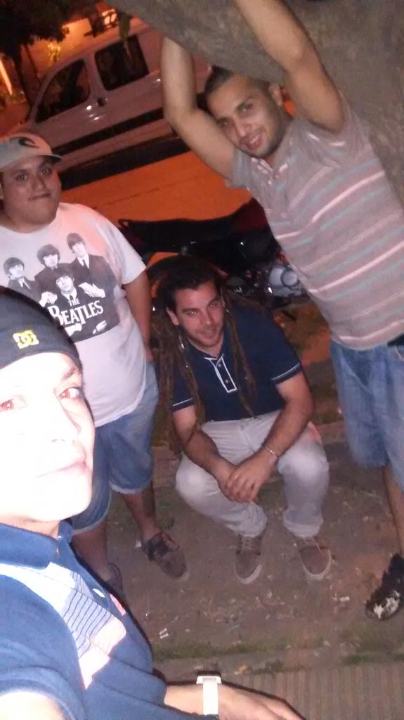 ezeacebo's tweet photo. TODA LA VIDA LAS MISMAS CALLES @maxigallopin https://t.co/M7PdRWs8xk