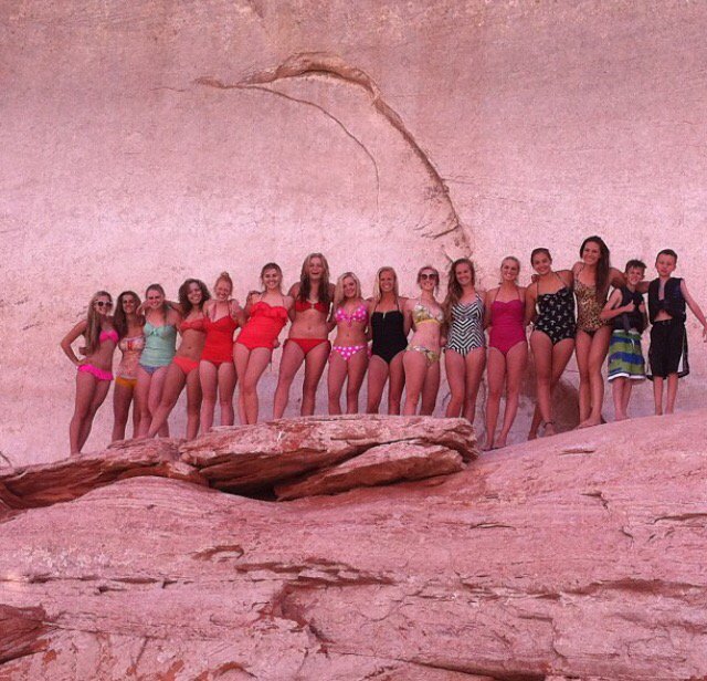 tristensummer's tweet photo. Happy happy happy birthday Er💗🎉 thanks for being my running buddy on our Moab hikes😊 love you long time cutie💕 https://t.co/zazEMgQvjV