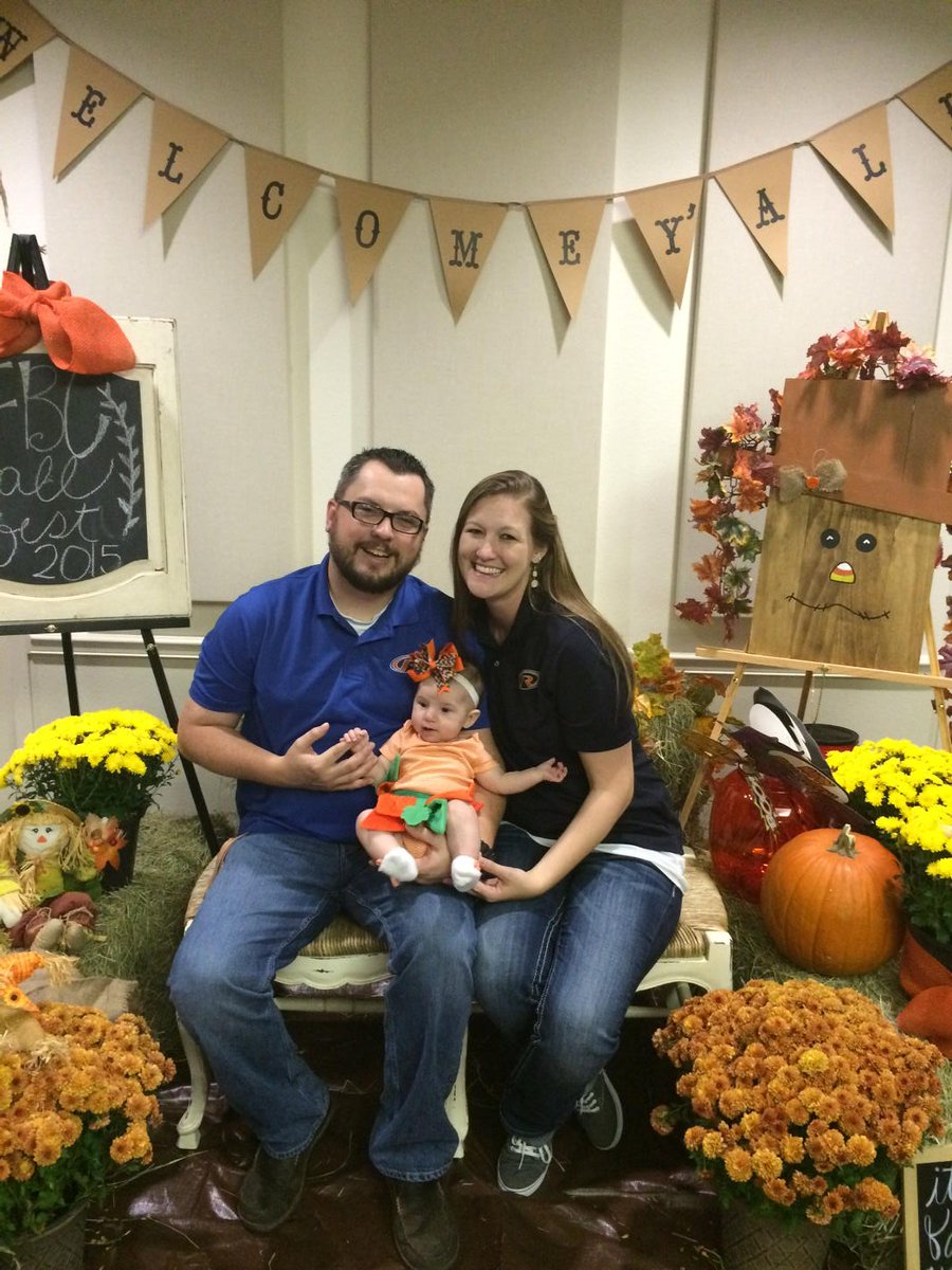 trmeparr's tweet photo. #fbcfallfest2015 https://t.co/Vq945amRgC