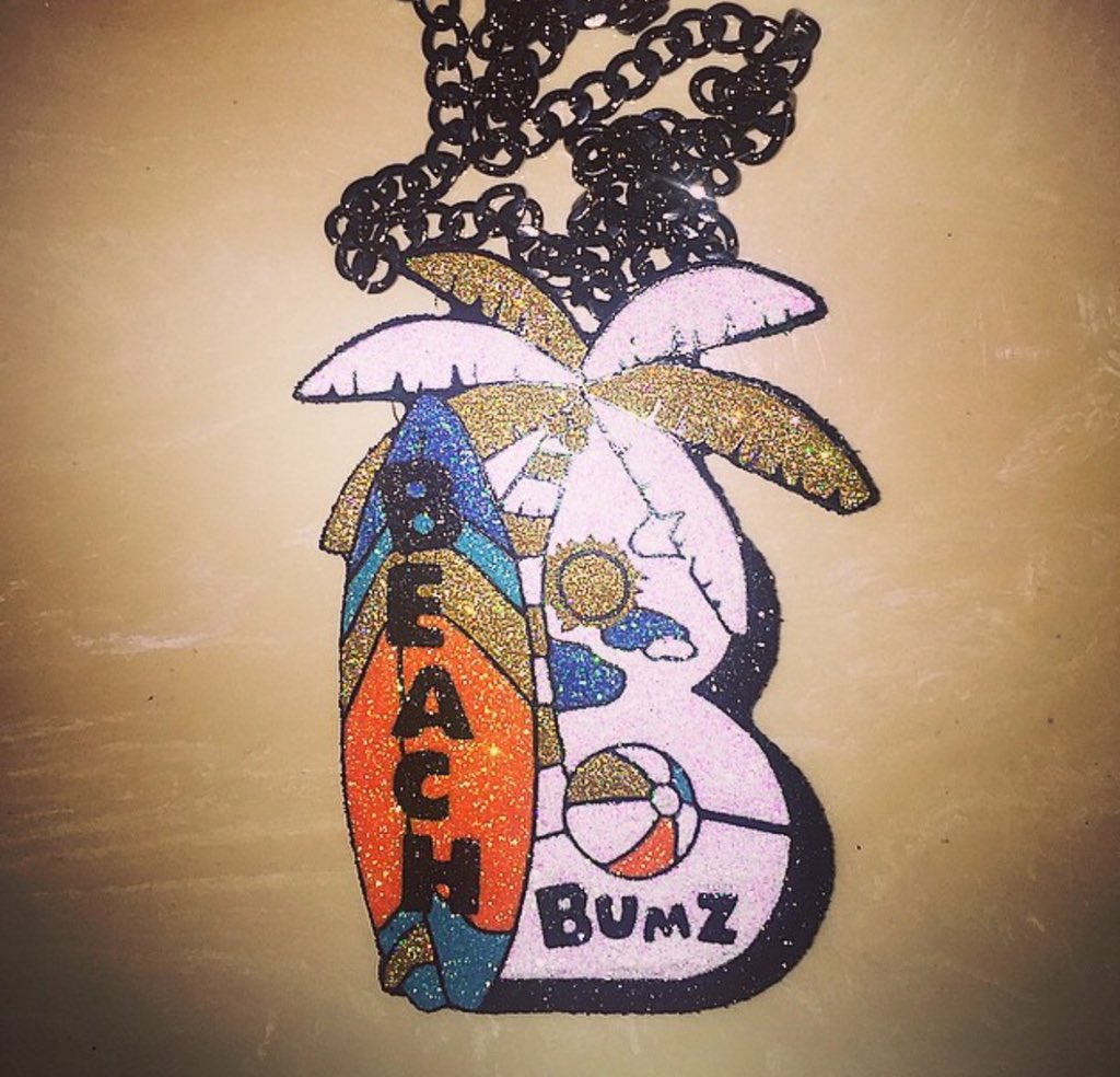 chainsbyayo's tweet photo. Custom "🌴Beach Bumz 🌴" chain for a customer #chainsbyayo #chaingang #custom #itsamovement #beachbumz #beachlife https://t.co/nPvwikt2pM