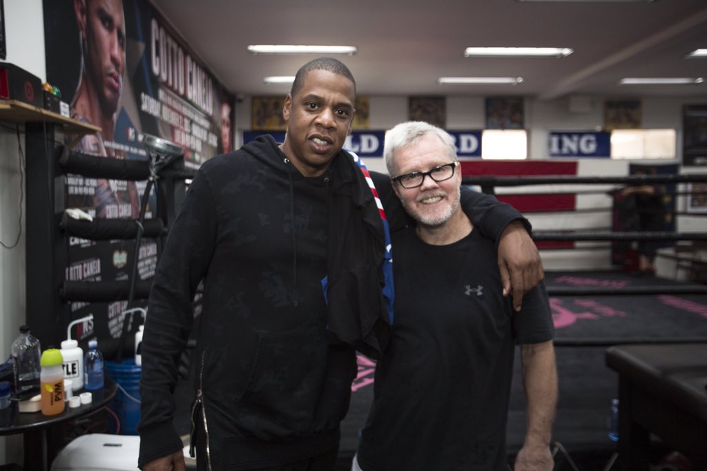 RealMiguelCotto's tweet image. Thanks #JAYZ @S_C_ for stopping by to check out training camp- great to see you! #CottoCanelo #WARCotto #RocFam