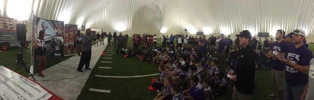 HoustonTexans's tweet photo. Texans GM and Vice President Rick Smith addressing over 100 heads up youth football players. https://t.co/UtssYSaewj