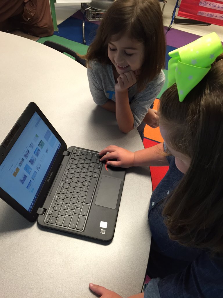 MichielleMorris's tweet photo. Creating Google slides for vocabulary words #eljacks @ElemJacks https://t.co/AVZK86k4eM