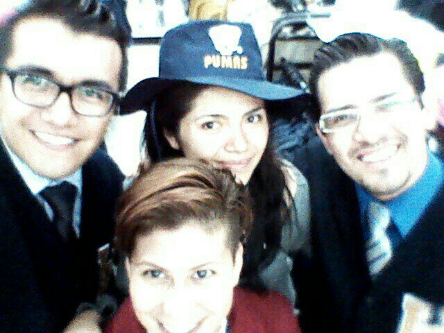 JesuisLissette's tweet photo. #tardegodín #unamitas #pumas #azulyoro (at @TiendaUNAM in Mexico, D.F.) https://t.co/sxHcNiFnUk https://t.co/41Lf5Vesjv