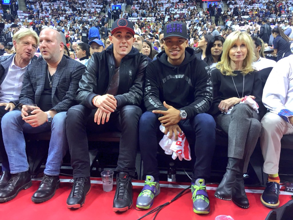 STR0's tweet photo. Opening night in the 6. @A_Sanch41 @BlueJays @Raptors @CanadaGooseInc #WeTheNorth https://t.co/RPA9GvzgNh
