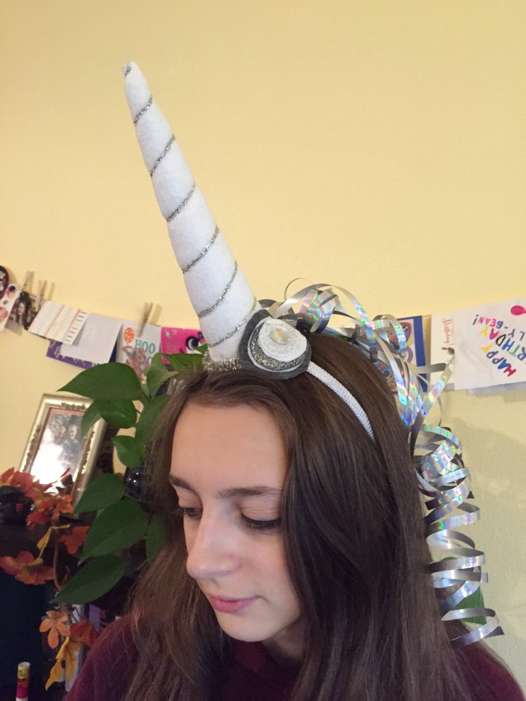 Plumrock81's tweet photo. Beautiful Unicorn Horns. Still in time for Halloween! https://t.co/QxzRmOzA4F #handmadehour #crafty #etsy #sweet https://t.co/e17u9IvQKa
