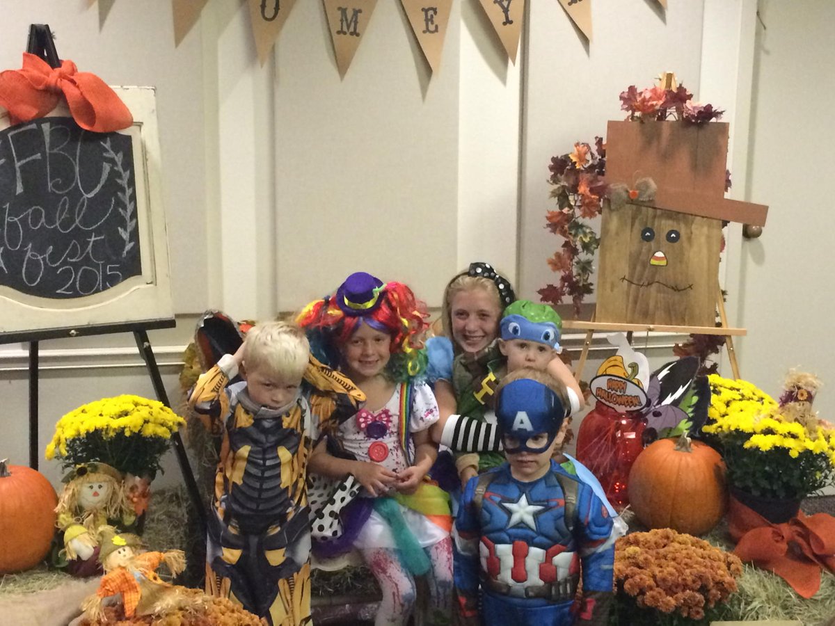trmeparr's tweet photo. #fbcfallfest2015 https://t.co/SWOGrpdyi2